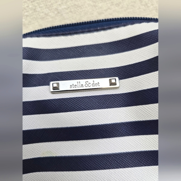 Stella & Dot, Navy and White Striped Makeup Poof - Picture 8 of 10